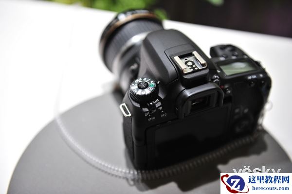 CP+2017：佳能中端单反与无反新品齐亮相