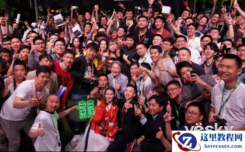 因“感动”相聚  索粉派对激情点燃索尼EXPO