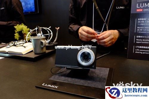 CP+2015:超轻薄外壳 CM1相机惊现松下展台