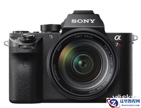 索尼微单™A9、A7RII等多台相机固件升级