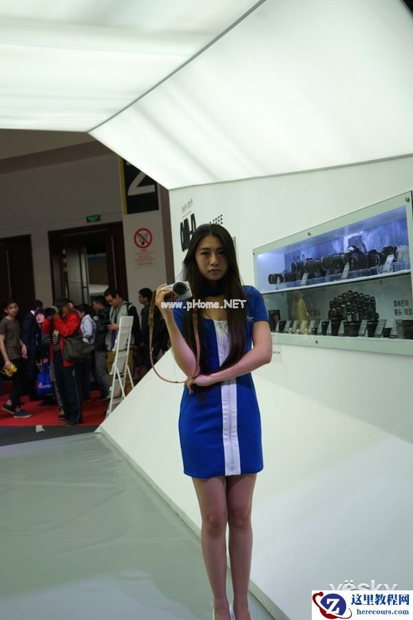 P&E2015：产品之外看点 奥林巴斯展台美女多