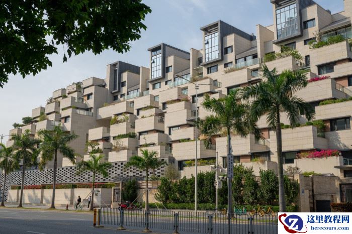 我为什么要换一支“超重”的大炮？摄影萌新编辑如何入坑副厂镜头