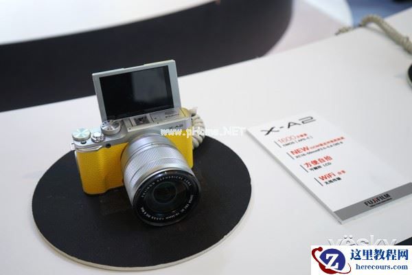P&E2015:多彩自拍相机 富士X-A2惊艳亮相