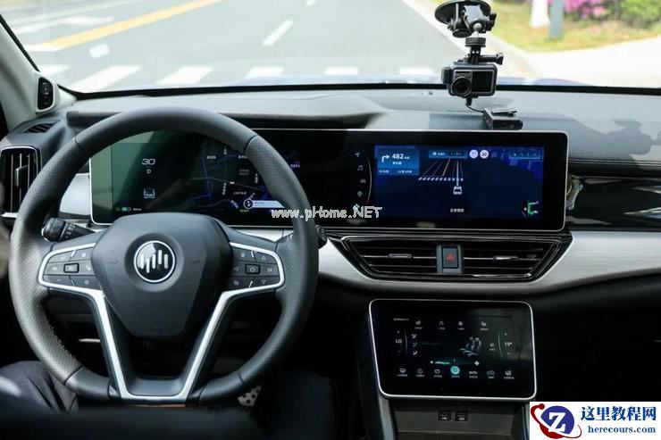 10 公里、20 分钟、10 大核心观点,重识「百度智能驾驶」丨新智驾实测