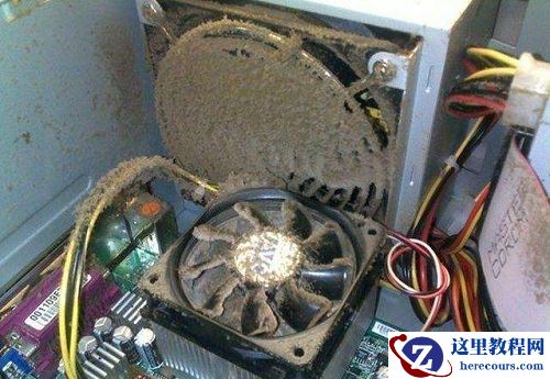 电脑显示屏不亮但是主机已开机怎么办?