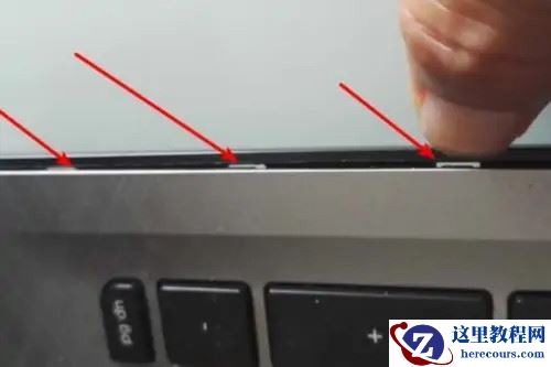惠普笔记本怎么拆卸后盖？怎么拆开惠普笔记本的后盖？