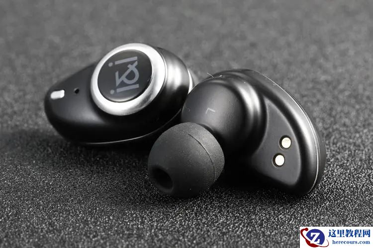 蓝牙耳机一进游戏就没声音怎么回事？