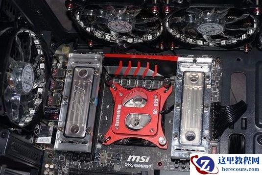 技术编辑教您如何组装水冷电脑
