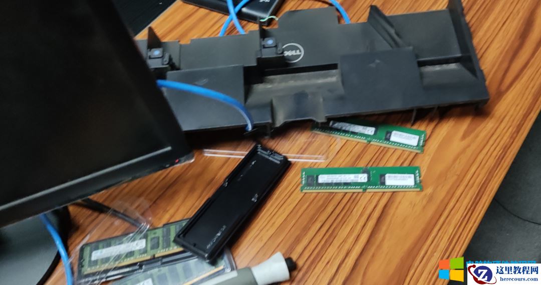 还真不知道服务器的内存条如何换，DELL R730服务器加内存实现图解教程