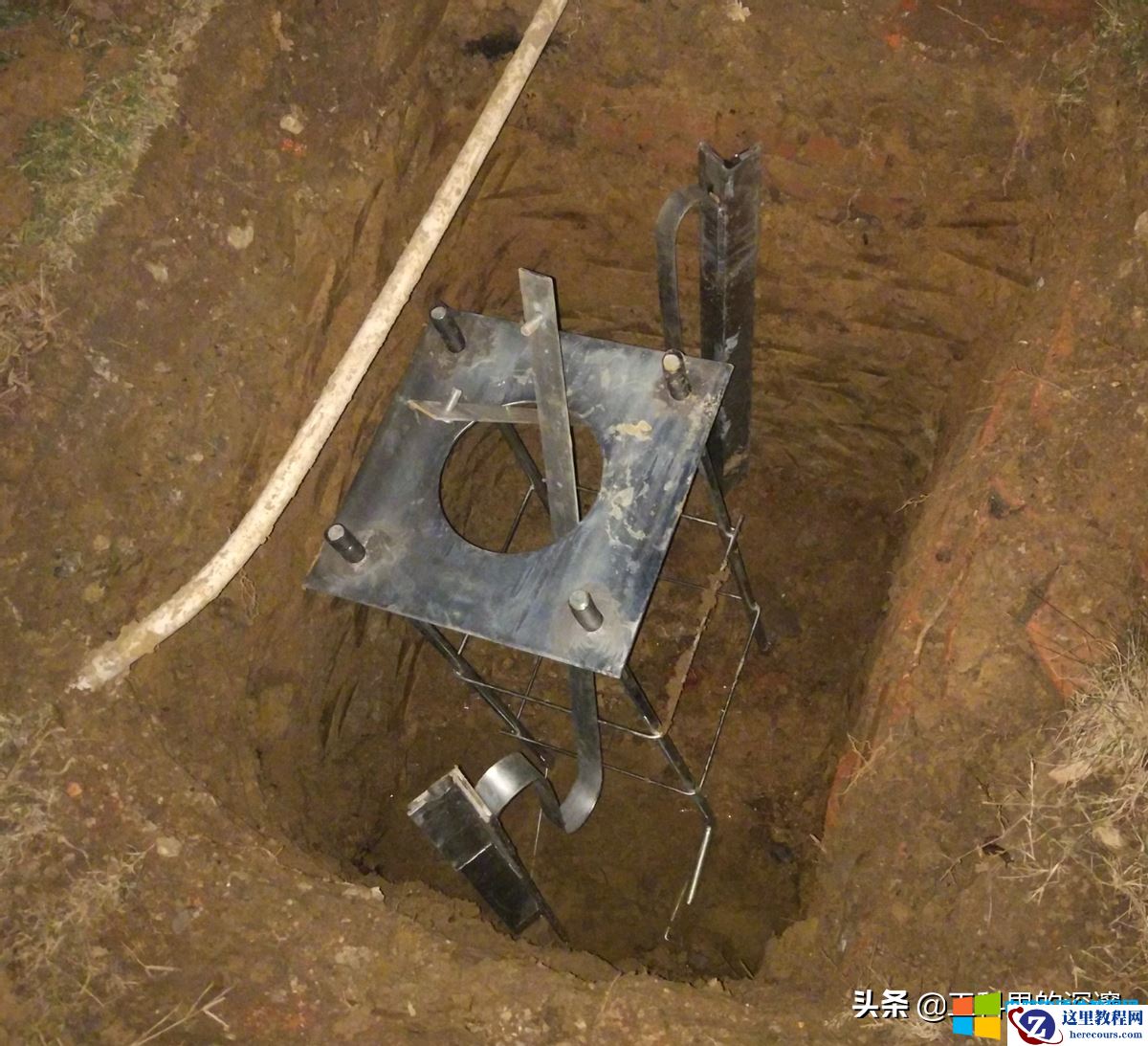 室外立杆安装摄像机，防雷接地电阻不应大于10欧姆；