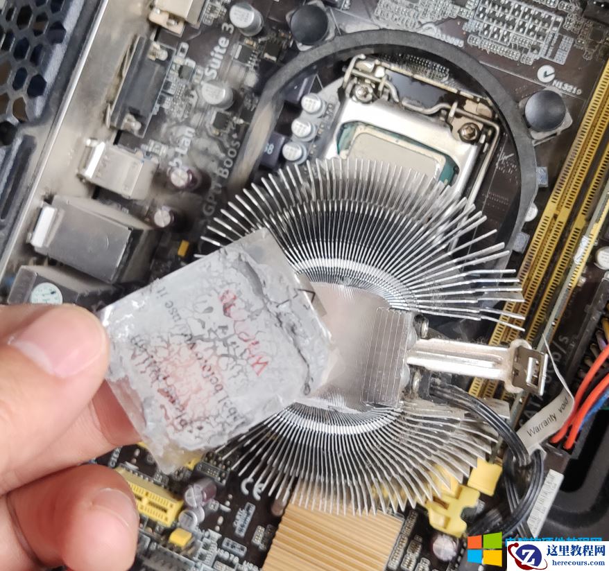 长知识了，电脑CPU风扇原来是这样安装的？