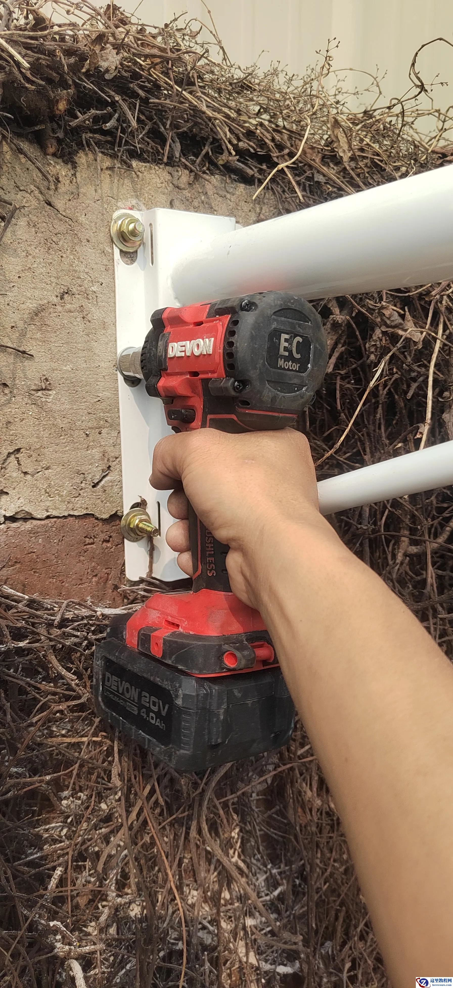 手把手教你零基础教学围墙监控摄像头安装方法图解教程