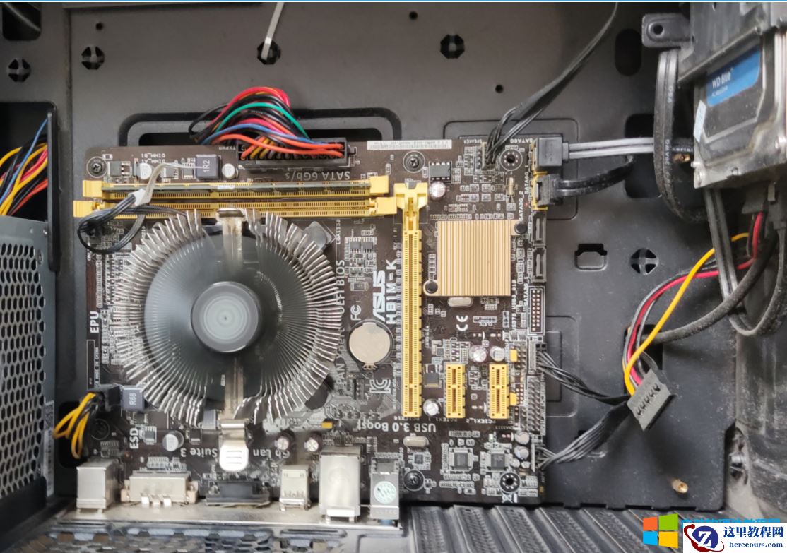 长知识了，电脑CPU风扇原来是这样安装的？
