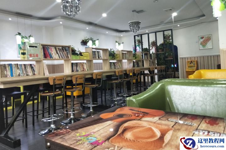 阿里云小程序营收3步曲：一年发展3家加盟+2家直营