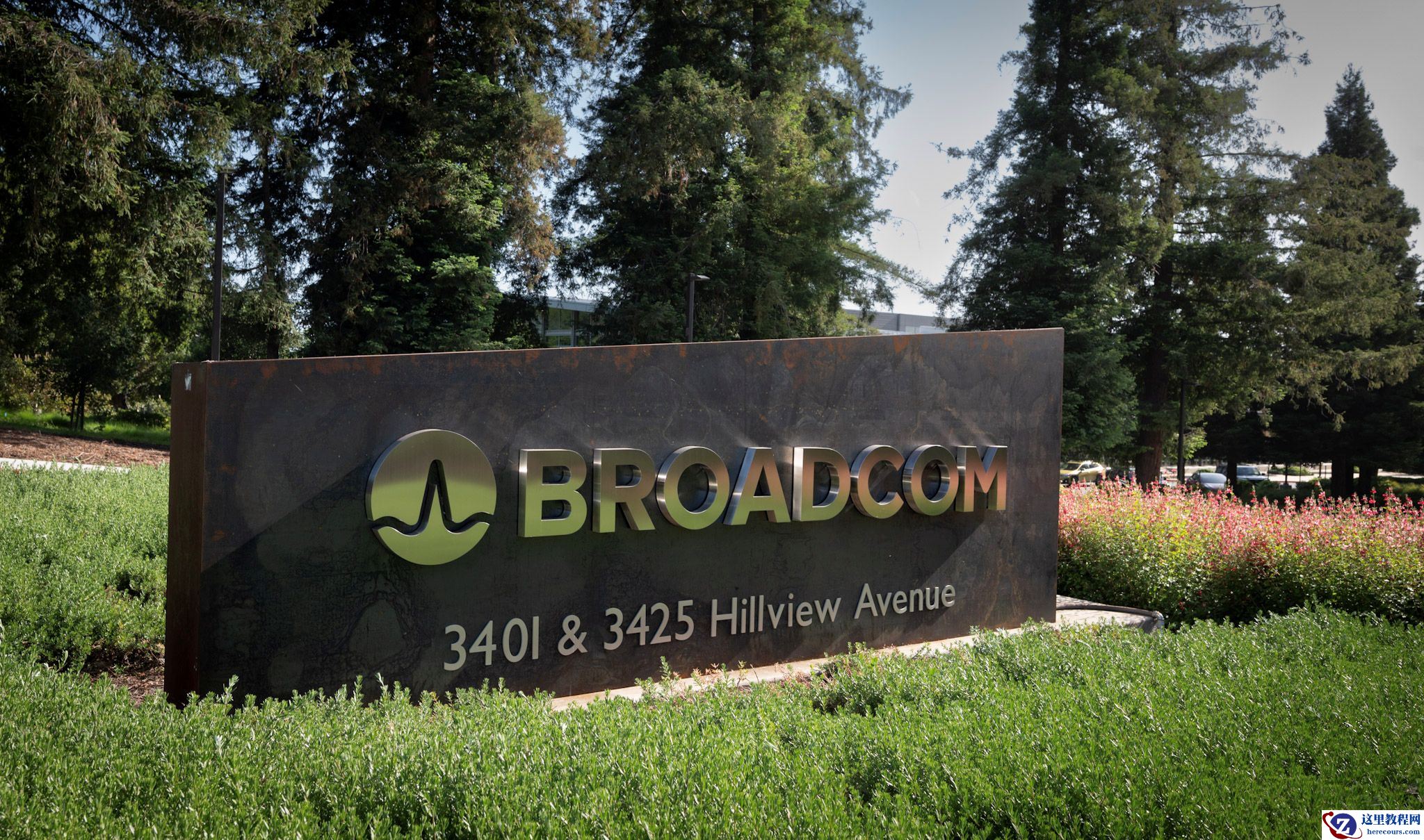 博通陈福阳豪言：AI 芯片 2027 年可为公司创造超 1000 亿美元收入