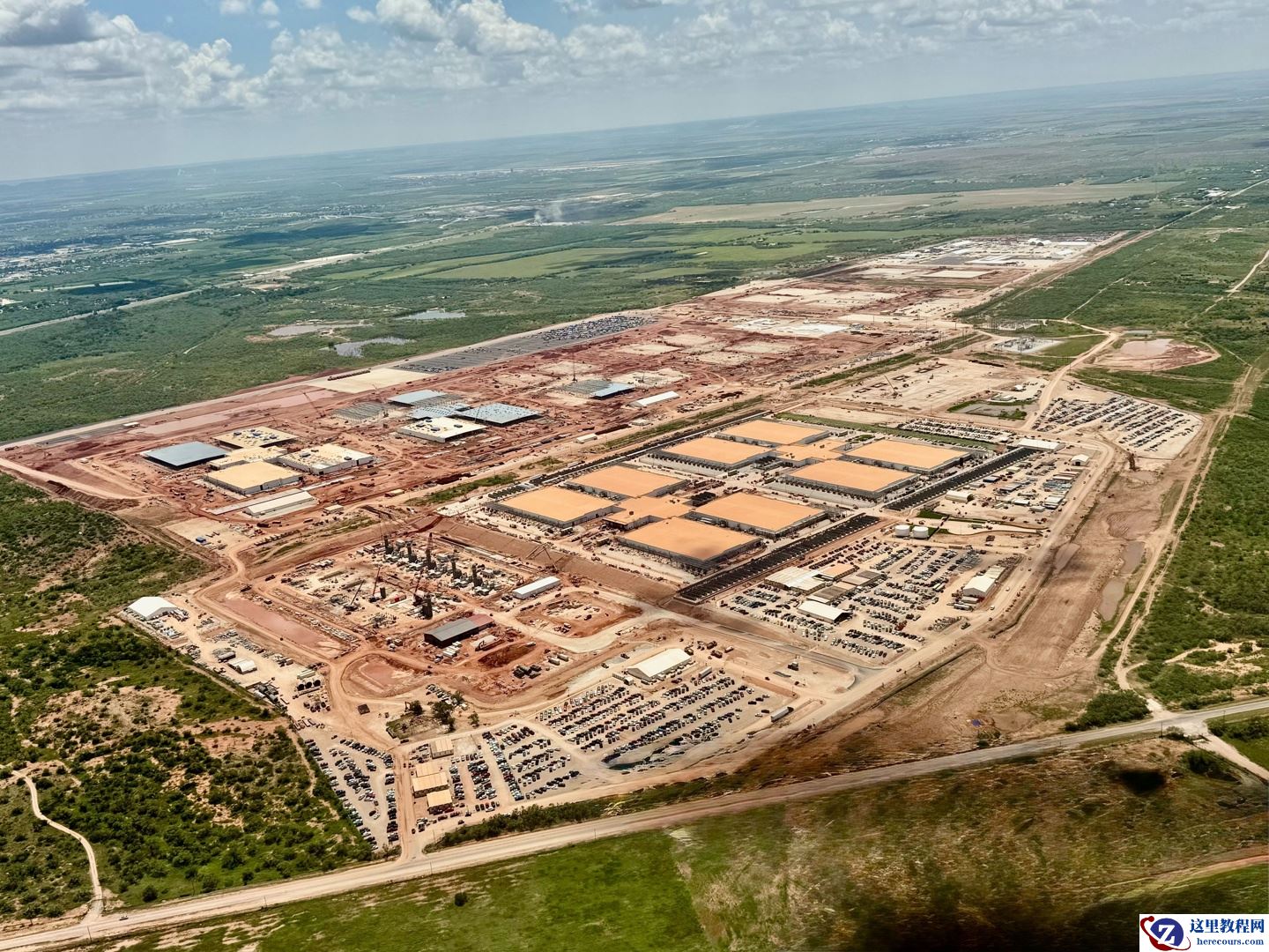 “星际之门”首个 AI 数据中心站点扩容遇阻，Meta 考虑入驻 Abilene