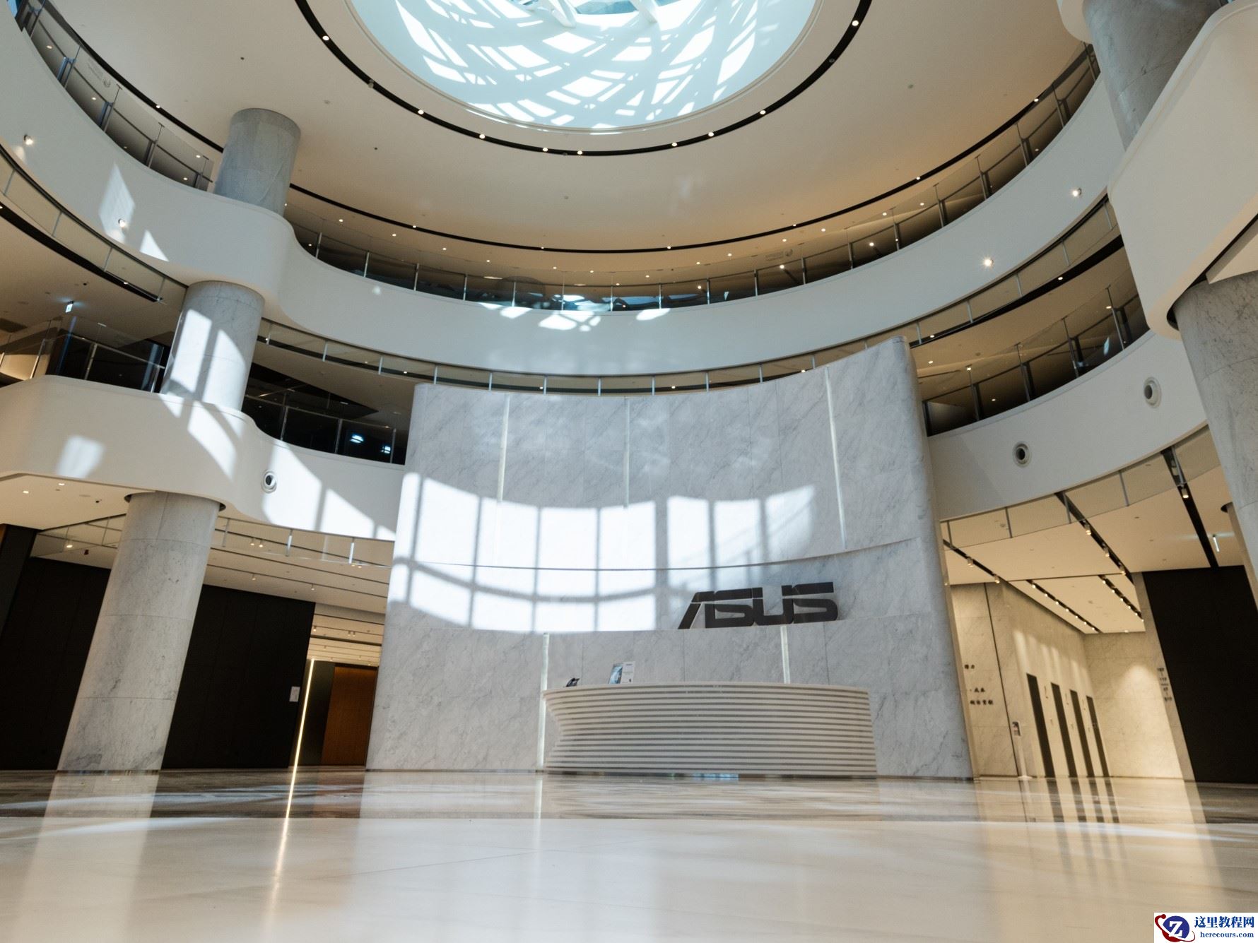 华硕联席 CEO 许先越：预计内存缺货将持续两年，正洽谈 3~5 年中长期协议