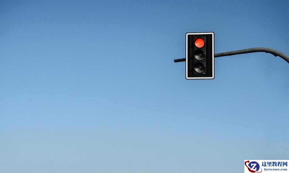 域控制器时代：ECU的「消亡」与汽车「中央大脑」的重建