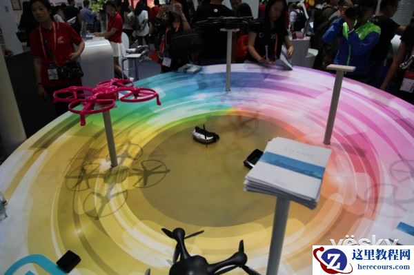 上海CES Asia展Ghost空中机器人夺眼球