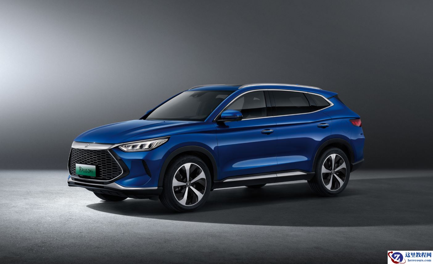 比亚迪宋PLUS DM-i，燃油汽车的劲敌问世