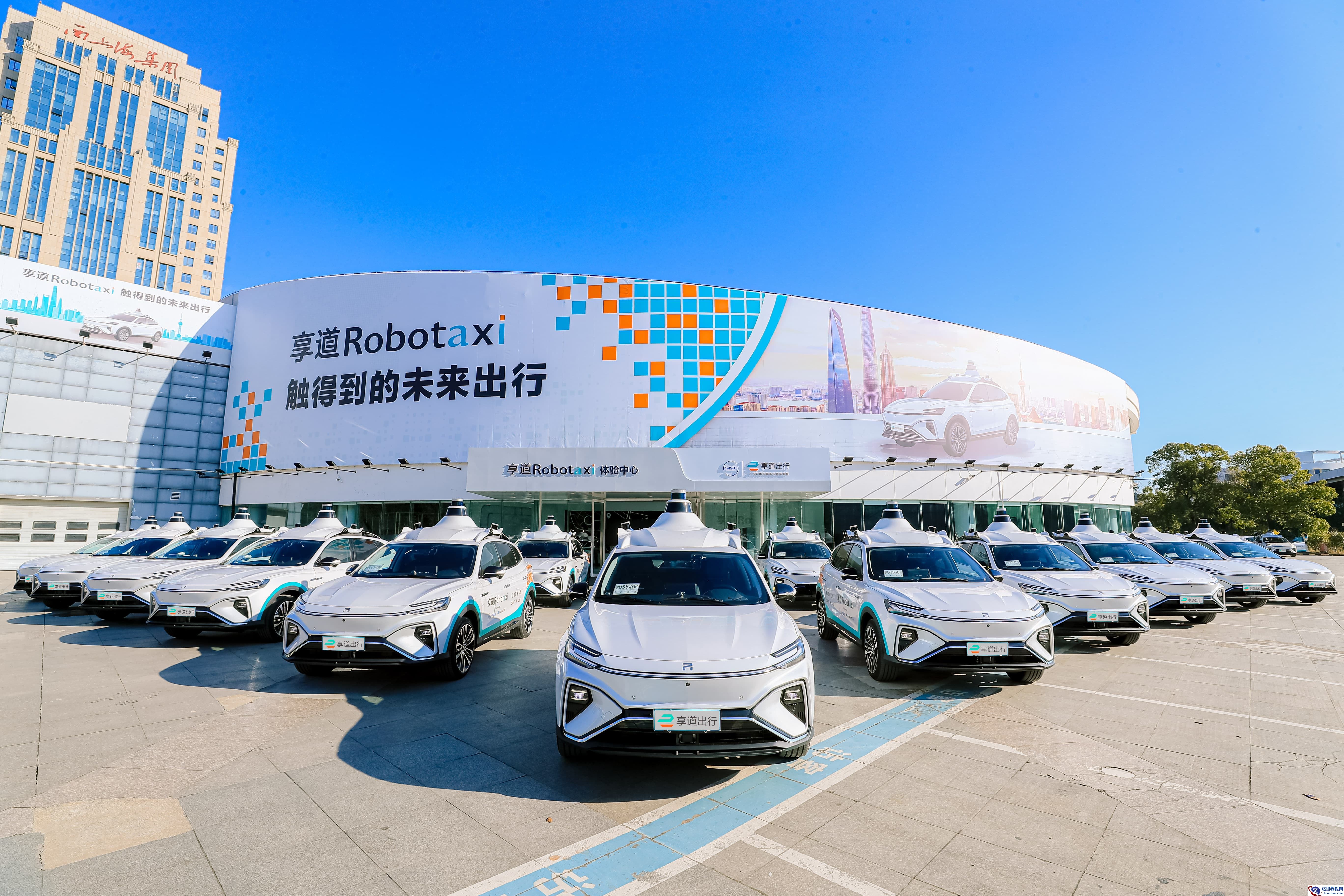 车企杀入RoboTaxi赛道，能超过自动驾驶公司吗？