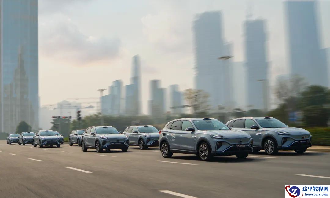 元戎启行前装方案正式投入自动驾驶运营，成本仅一万美元还可再降70%？