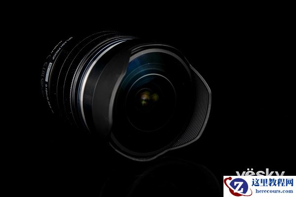 进击的鱼眼 奥林巴斯8mm无反镜头性能评测