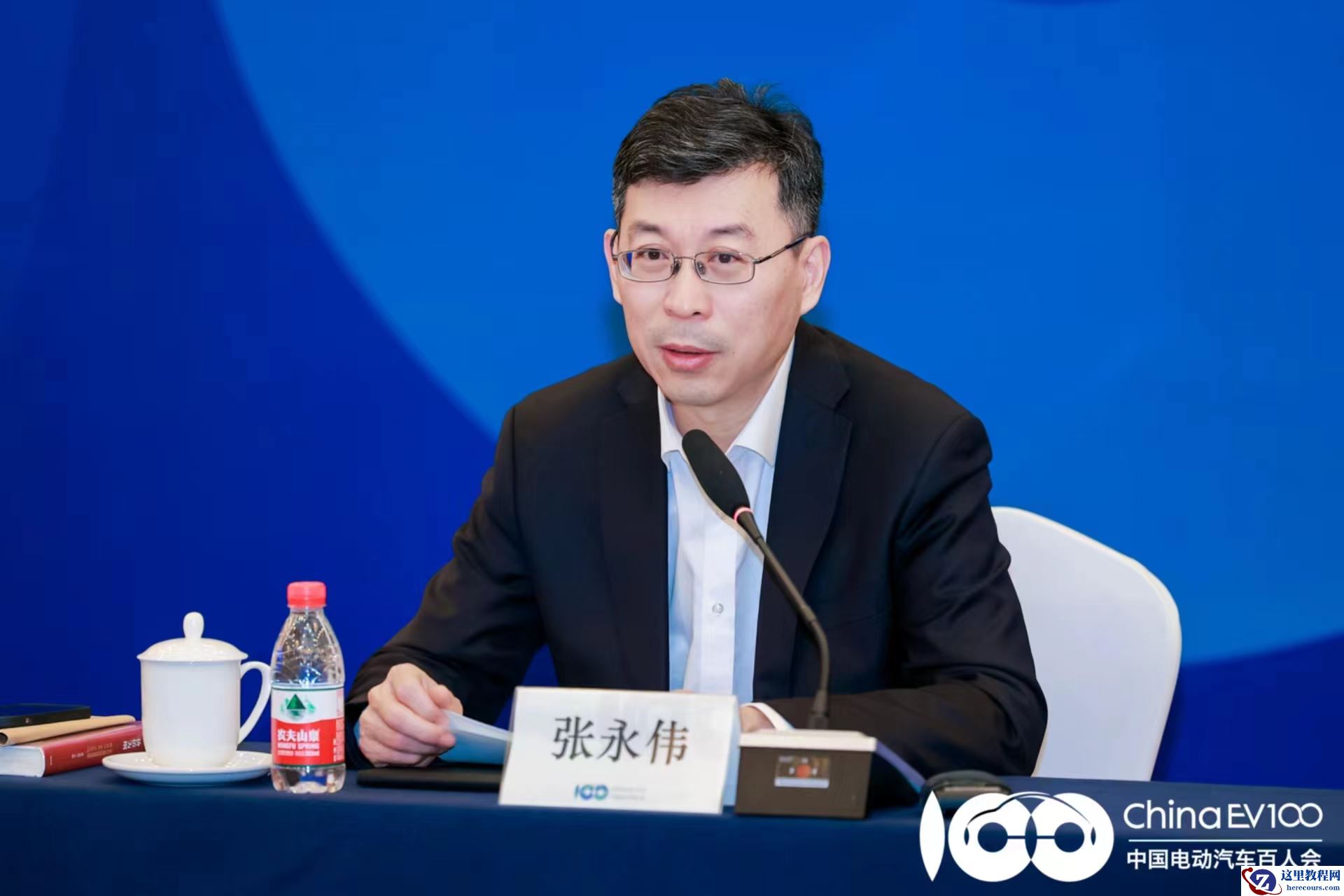 2023年新能源汽车增速30%-40%？电动汽车百人会发布预测报告