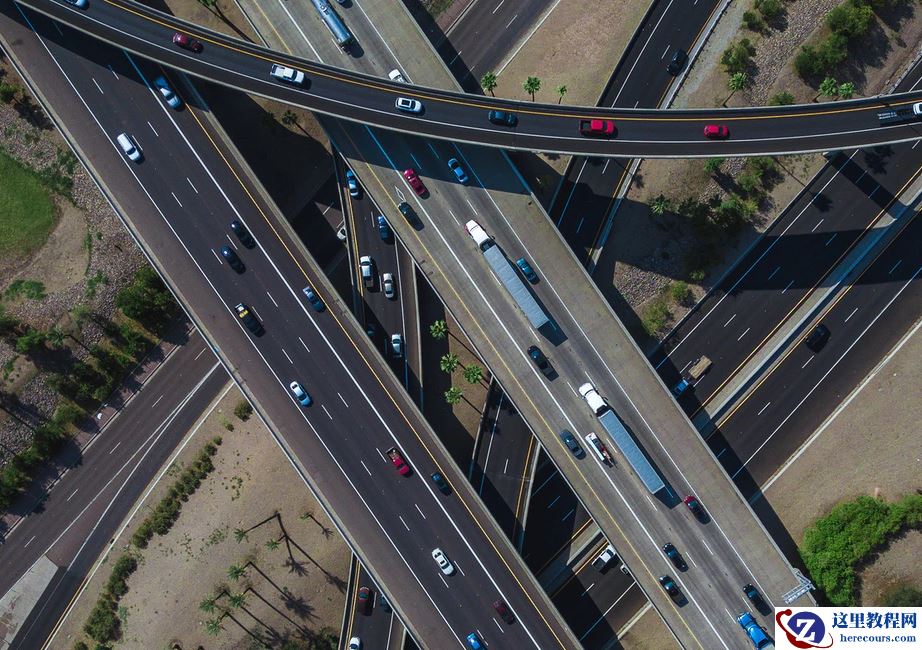 悠跑科技发布中国首个可量产全线控滑板底盘，首款产品年底启动交付