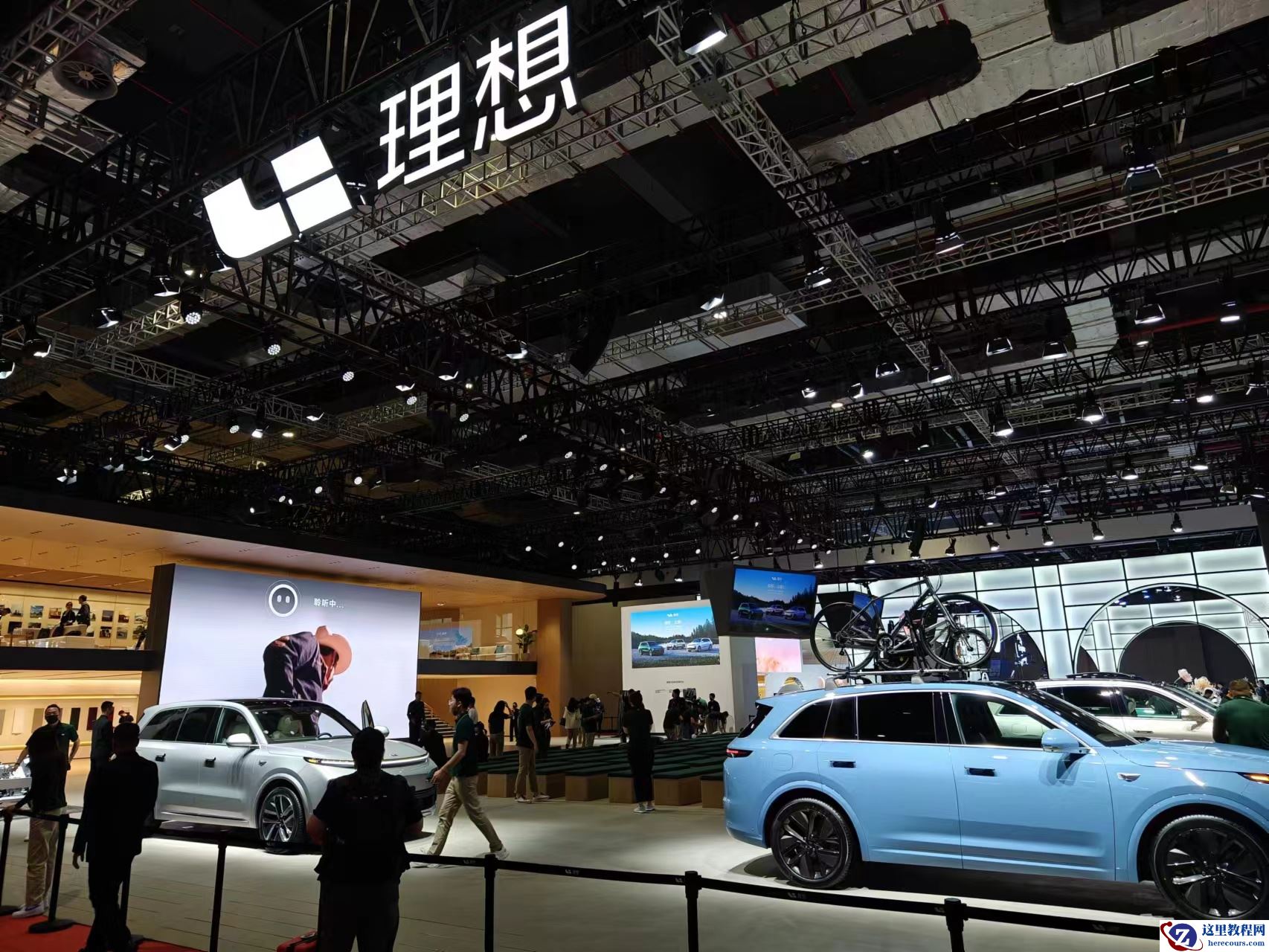 原荣耀高管邹良军加入理想汽车，担任高级副总裁职位