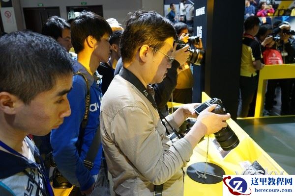 P&E2016:尼康展台 诚意十足热动现场