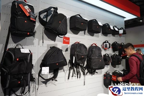 P&E2016:直击曼富图展区 摄影包也可以时尚