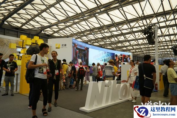 P&I2016:探访尼康展台 现场体验最新产品