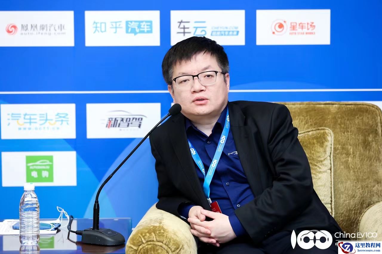 商汤绝影王晓刚：商汤大模型将对软件架构进行重构，促进座舱和驾驶结合