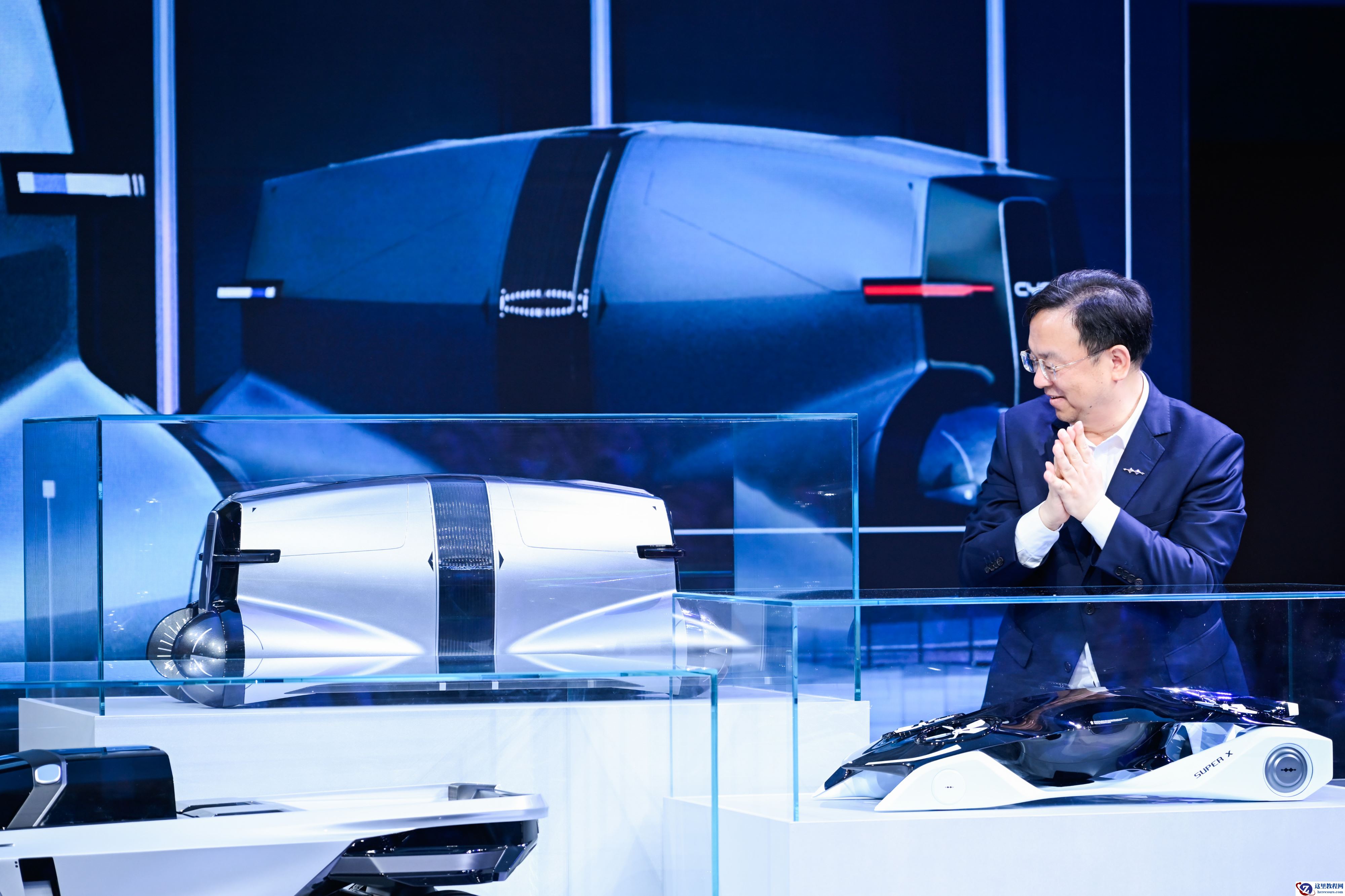 王传福亲临颁奖！比亚迪全球汽车设计大赛闪耀上海车展，携手全球青年共筑未来出行梦