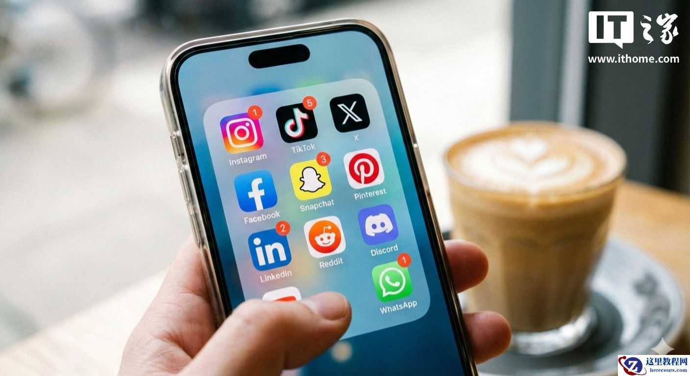 法国总统马克龙抨击社交媒体算法不透明，称其“言论自由”辩护纯属胡扯