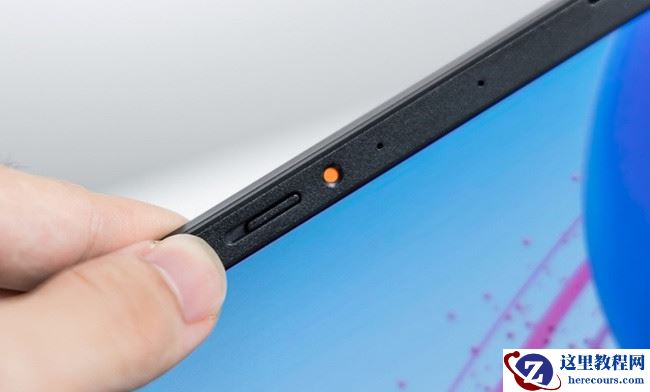 华硕笔记本摄像头在哪里打开？