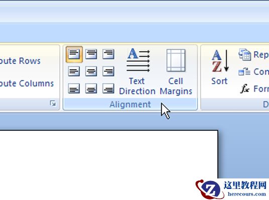 如何在Word 2007表中更改文本对齐方式和方向？