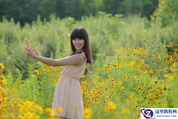 Photoshop调出纯美淡黄色的美女照片调色教程