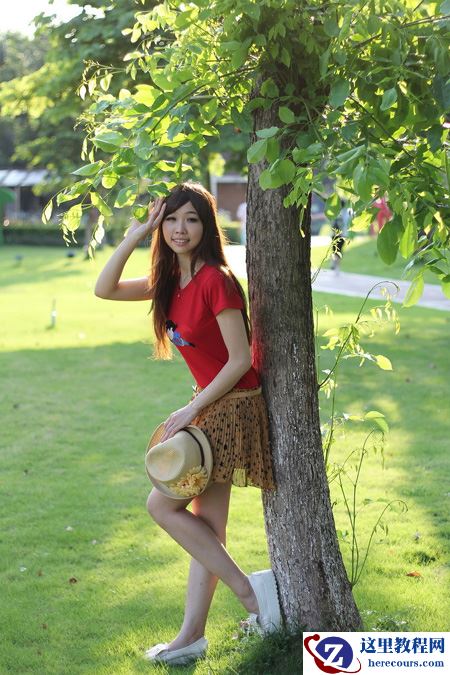 Photoshop调色给树下女孩加上清新的青绿色教程